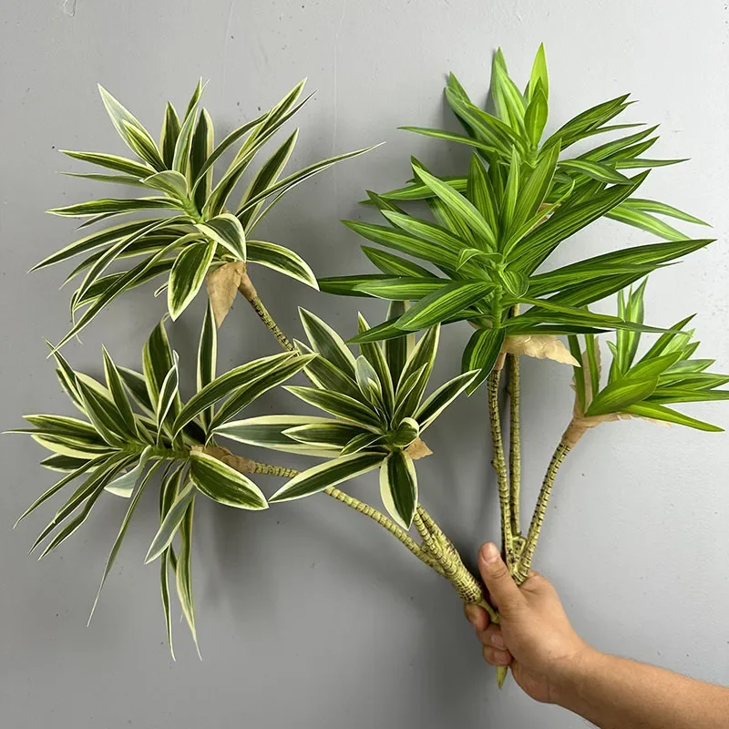 Piante verdi artificiali Gigli - Snake Plant recensione e prezzo